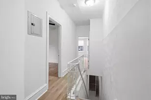 1327 Loudon St, Philadelphia, PA 19141 - Photo 16