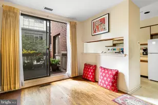 100 N 22nd St, Philadelphia, PA 19103 - Photo 16