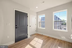 2705 Priya Ln, Philadelphia, PA 19131 - Photo 4