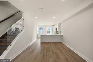 2705 Priya Ln, Philadelphia, PA 19131 - Photo 6