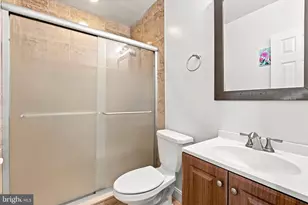 2007 W Oxford St, Philadelphia, PA 19121 - Photo 14