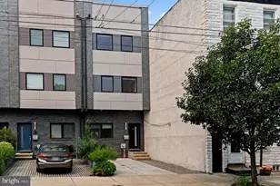 1220 Crease St, Philadelphia, PA 19125 - Photo 2