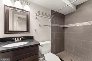 2226 Cross St, Philadelphia, PA 19146 - Photo 38