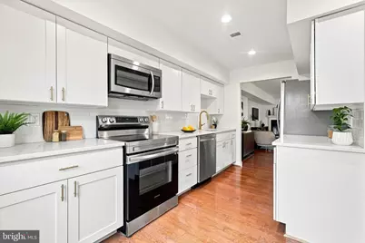 220 N 22nd Street #B, Philadelphia, PA 19103 - Photo 6