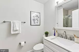 220 N 22nd St, Philadelphia, PA 19103 - Photo 24