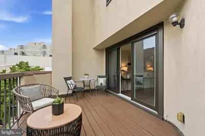 220 N 22nd Street #B, Philadelphia, PA 19103 - Photo 14