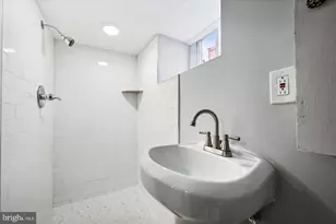 1714 Watkins St, Philadelphia, PA 19145 - Photo 14