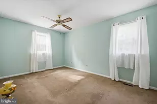 7835 Lawndale Ave, Philadelphia, PA 19111 - Photo 18