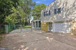 7835 Lawndale Ave, Philadelphia, PA 19111 - Photo 26