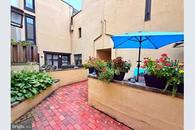 4 S Alder Street #4, Philadelphia, PA 19147 - Photo 4