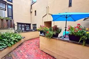 4 S Alder St, Philadelphia, PA 19147 - Photo 4