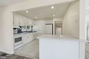 809 Regina St, Philadelphia, PA 19116 - Photo 8
