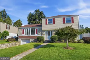 809 Regina St, Philadelphia, PA 19116 - Photo 2