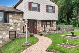 468 Pinewood Rd, Philadelphia, PA 19116 - Photo 4
