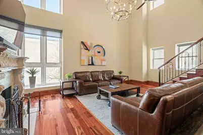 802 Locust Street #PENTHOUSE, Philadelphia, PA 19107 - Photo 18