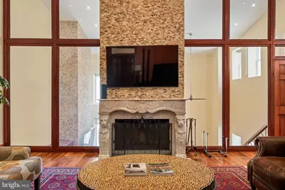 802 Locust Street #PENTHOUSE, Philadelphia, PA 19107 - Photo 32
