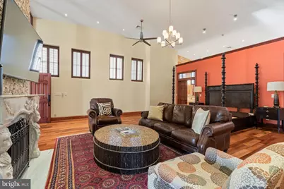 802 Locust Street #PENTHOUSE, Philadelphia, PA 19107 - Photo 34