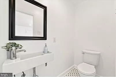 238 E Mount Pleasant Avenue, Philadelphia, PA 19119 - Photo 4