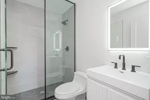 1102 E Columbia, Philadelphia, PA 19125 - Photo 14