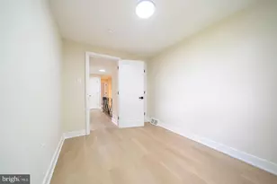 10753 Jeanes St, Philadelphia, PA 19116 - Photo 32