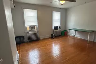 40 W Wyneva St, Philadelphia, PA 19144 - Photo 2