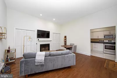 1705 Green Street #1707B, Philadelphia, PA 19130 - Photo 4