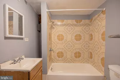 138 W Luray Street, Philadelphia, PA 19140 - Photo 14