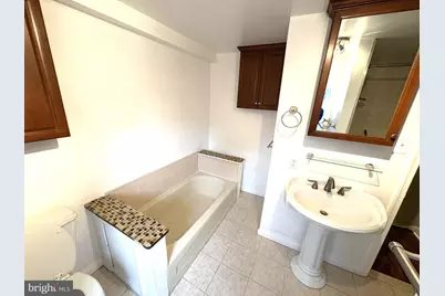 2345 Saint Albans Street, Philadelphia, PA 19146 - Photo 38