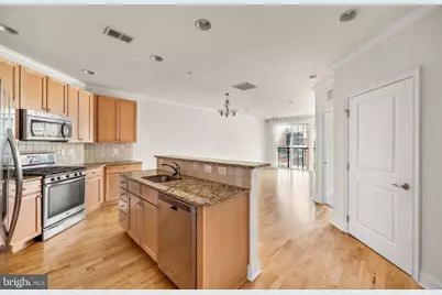700 Commodore Court #2727, Philadelphia, PA 19146 - Photo 4