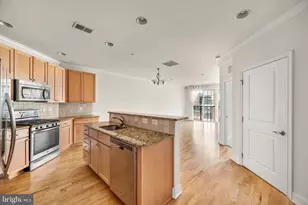 700 Commodore Court, Philadelphia, PA 19146 - Photo 4