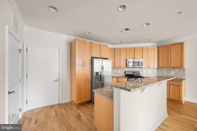 700 Commodore Court #2727, Philadelphia, PA 19146 - Photo 6