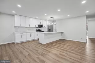 2817 Walnut Hill St, Philadelphia, PA 19152 - Photo 10