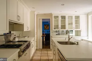 1835 Delancey Pl, Philadelphia, PA 19103 - Photo 22