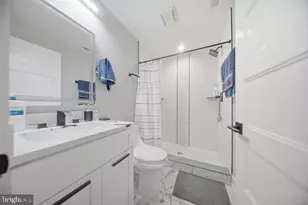 2136 N Randolph St, Philadelphia, PA 19122 - Photo 16