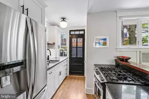3414 W Penn St, Philadelphia, PA 19129 - Photo 16