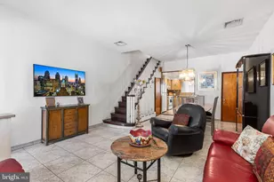 2439 S Rosewood St, Philadelphia, PA 19145 - Photo 6