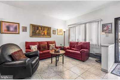 2439 S Rosewood Street, Philadelphia, PA 19145 - Photo 4