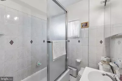 2439 S Rosewood Street, Philadelphia, PA 19145 - Photo 16