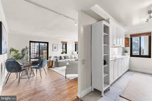 2201 Cherry St, Philadelphia, PA 19103 - Photo 2