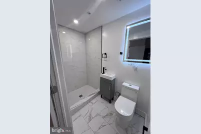 647 N 16th Street #1, Philadelphia, PA 19130 - Photo 12