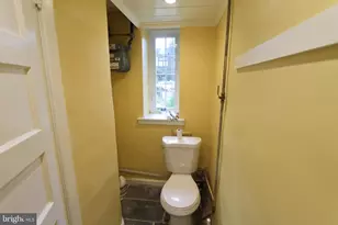 346 E Meehan Ave, Philadelphia, PA 19119 - Photo 24