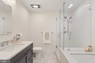 1101 Locust St, Philadelphia, PA 19107 - Photo 22