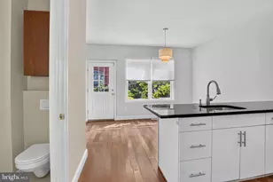 2813 Ogden St, Philadelphia, PA 19130 - Photo 6