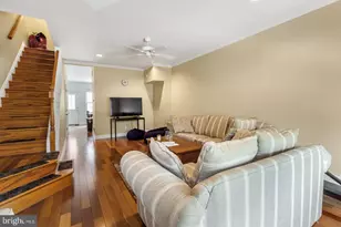 2813 Ogden St, Philadelphia, PA 19130 - Photo 2
