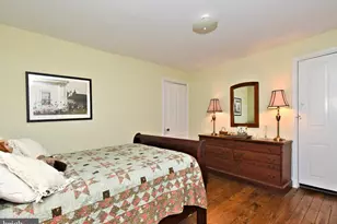 242 S 22nd St, Philadelphia, PA 19103 - Photo 20