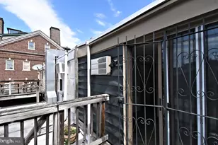 242 S 22nd St, Philadelphia, PA 19103 - Photo 38