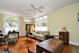 242 S 22nd St, Philadelphia, PA 19103 - Photo 4