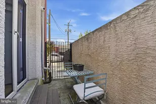 655 N 16th St, Philadelphia, PA 19130 - Photo 6