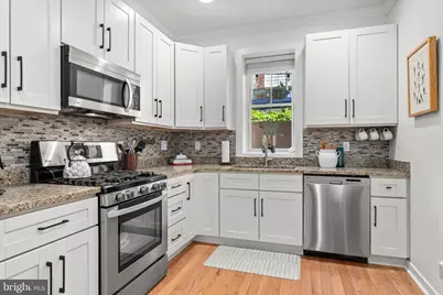 881 N Bucknell Street, Philadelphia, PA 19130 - Photo 10