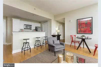 230 N 21st Street #704, Philadelphia, PA 19103 - Photo 2